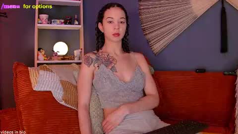 Snapshot of midnight__muse chatting on 07-01-26, 05:31 Rain online show from 07-01-26, 05:31