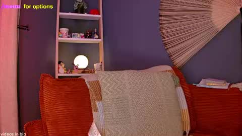 Snapshot of midnight__muse chatting on 07-09-26, 05:11 Rain online show from 07-09-26, 05:11