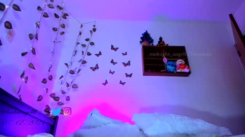 Snapshot of midnight_angell chatting on 12-11-24, 03:35 online show from 12-11-24, 03:35