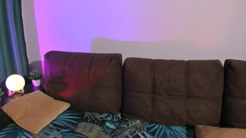 Max online show from 02-21-26, 03:57