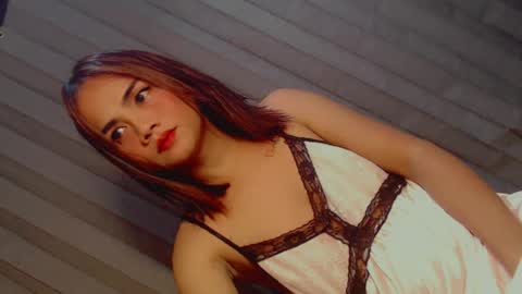 Snapshot of midnight_cravings143 chatting on 06-29-26, 11:43 terra online show from 06-29-26, 11:43
