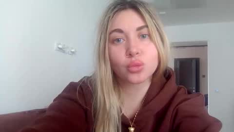 Snapshot of midnight_lace1 chatting on 02-24-26, 07:50 Midnight lace1 online show from 02-24-26, 07:50