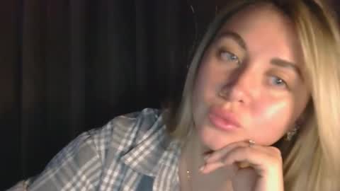 Snapshot of midnight_lace1 chatting on 02-25-26, 03:21 Midnight lace1 online show from 02-25-26, 03:21