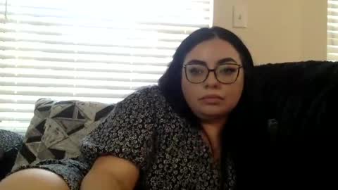 Snapshot of midnightbruja111 chatting on 11-21-25, 08:29 midnightbruja111 online show from 11-21-25, 08:29