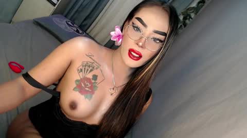 Snapshot of midnightraven27 chatting on 03-11-25, 11:26  Dont forget to follow online show from 03-11-25, 11:26