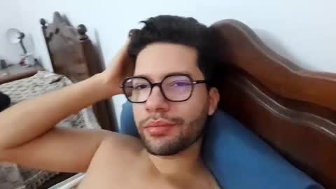 Snapshot of midoumas1 chatting on 11-02-25, 08:39 Sam online show from 11-02-25, 08:39