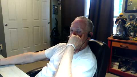 Snapshot of midwestdad09 chatting on 06-28-26, 11:55 midwestdad09 online show from 06-28-26, 11:55