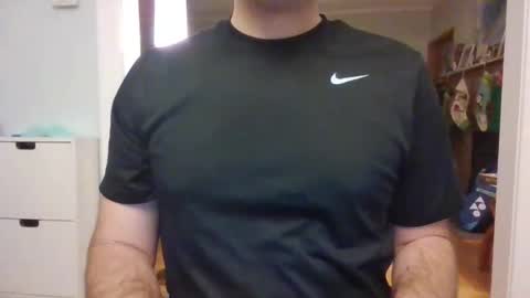 Snapshot of midwestdad2026 chatting on 01-07-26, 03:31 midwestdad2026 online show from 01-07-26, 03:31