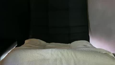 Snapshot of mies35 chatting on 02-08-26, 05:49 mies35 online show from 02-08-26, 05:49