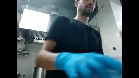 Snapshot of migel76604 chatting on 09-20-25, 02:07 migel76604 online show from 09-20-25, 02:07