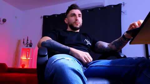 MightyAaron online show from 01-12-26, 05:29