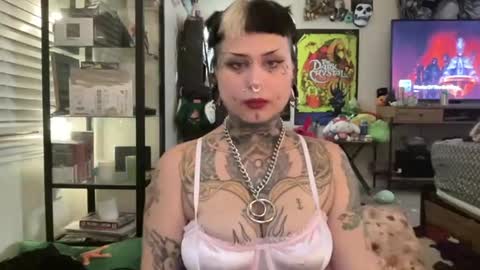 Medli online show from 05-22-26, 01:57