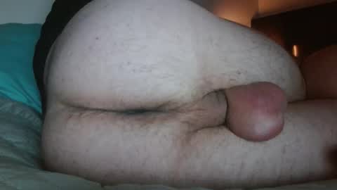 Snapshot of miguel320129 chatting on 05-08-26, 03:23 Miggy online show from 05-08-26, 03:23
