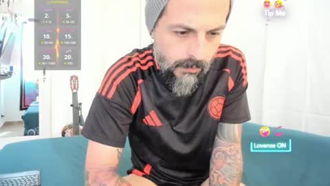 Snapshot of miguel_angeel_ chatting on 07-03-26, 02:56 Miguel Angel online show from 07-03-26, 02:56