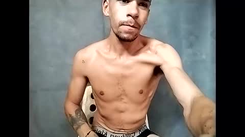 Snapshot of miguel_angelxxx chatting on 02-07-26, 03:38 miguel online show from 02-07-26, 03:38