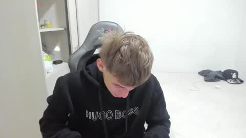 Miguel Hernandez online show from 12-15-25, 11:31