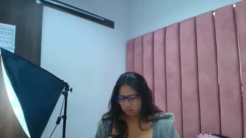 Miha online show from 12-23-25, 03:26