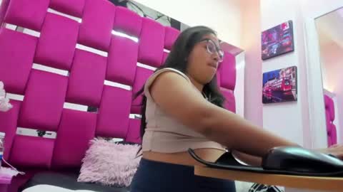 Miha online show from 06-25-26, 03:17