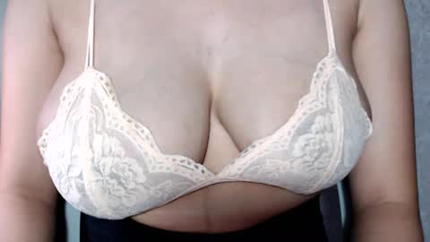 Snapshot of mihoayame chatting on 02-03-25, 05:18 Hey Im Miho online show from 02-03-25, 05:18