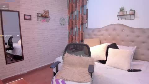 Snapshot of miia_jhones16 chatting on 01-23-25, 05:45 Mia Jhones online show from 01-23-25, 05:45