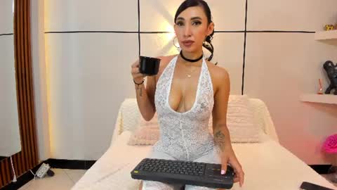    online show from 06-10-26, 12:26