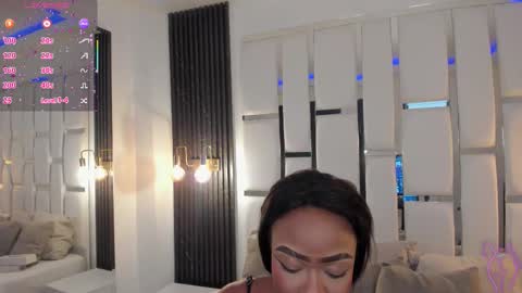 Miia Schwarz  online show from 10-12-25, 09:14