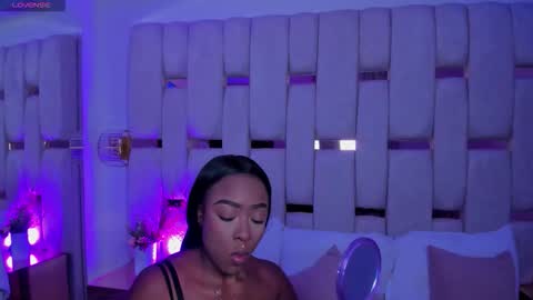 Miia Schwarz  online show from 02-18-26, 09:44