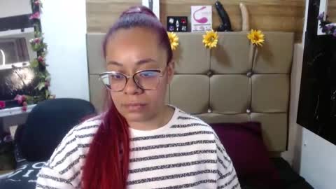 Snapshot of miia_spencer_ chatting on 10-06-25, 05:21 miia online show from 10-06-25, 05:21