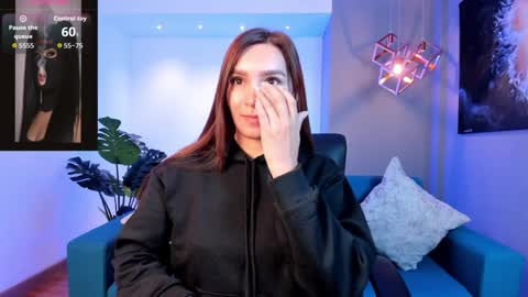 Miia 3 online show from 04-06-26, 11:33