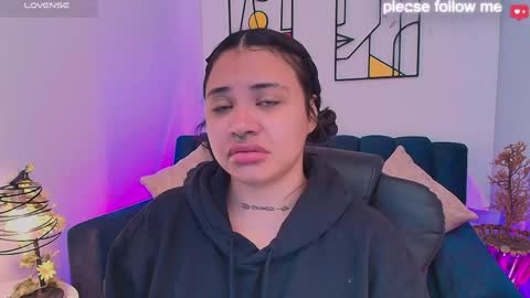 Snapshot of miiaa7_ chatting on 05-27-26, 11:35 Ma is my name I invite you to check out my wish list for my birthday online show from 05-27-26, 11:35