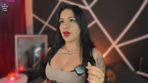 Snapshot of miiaa_stone chatting on 05-26-26, 03:46 miiaa stone online show from 05-26-26, 03:46