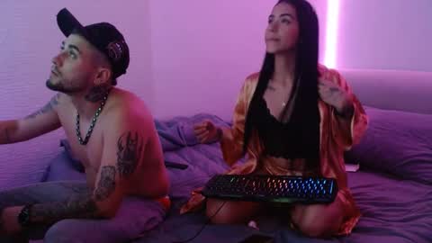 Mia and Liam online show from 12-27-24, 04:58