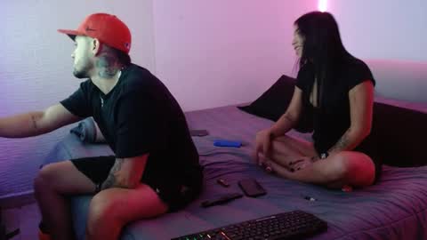 Mia and Liam online show from 01-02-25, 01:06