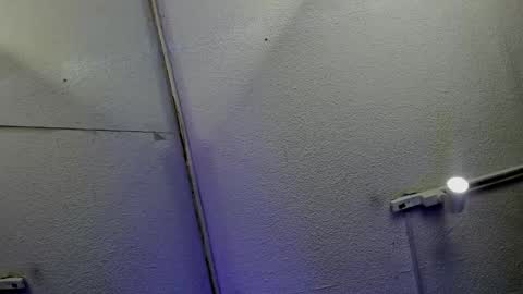 miilu  online show from 12-15-24, 10:50