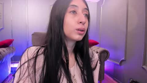 miilu  online show from 02-18-25, 03:31