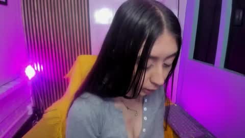 miilu  online show from 12-19-25, 03:35