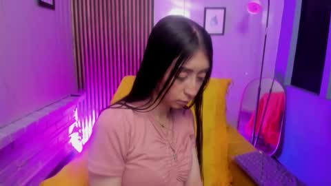 miilu  online show from 03-20-26, 04:06