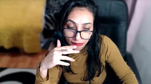 Snapshot of miisss_amber chatting on 02-18-26, 12:01 miisss_amber online show from 02-18-26, 12:01