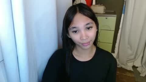Snapshot of mika_cora chatting on 04-18-26, 10:19 MIKA online show from 04-18-26, 10:19