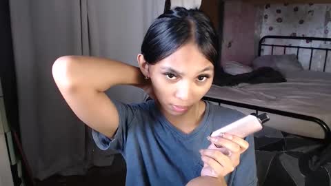 Snapshot of mika_cora chatting on 06-03-26, 05:10 MIKA online show from 06-03-26, 05:10