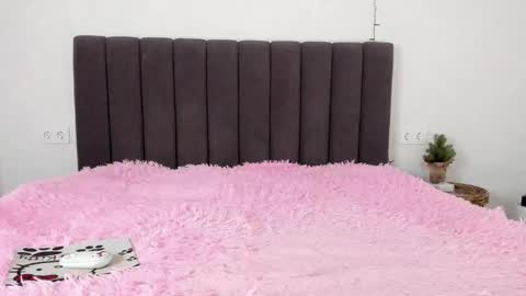 Snapshot of mika_ray chatting on 02-06-25, 01:27 Mika online show from 02-06-25, 01:27