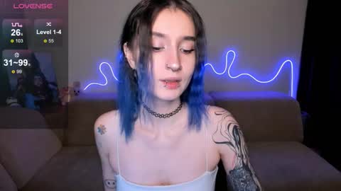 Mika online show from 11-21-25, 02:16