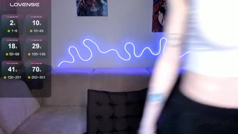 Mika online show from 03-31-26, 06:41