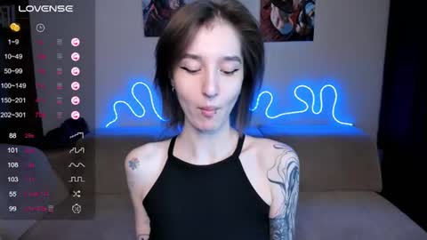 Snapshot of mika_reid chatting on 06-19-26, 11:03 Mika online show from 06-19-26, 11:03