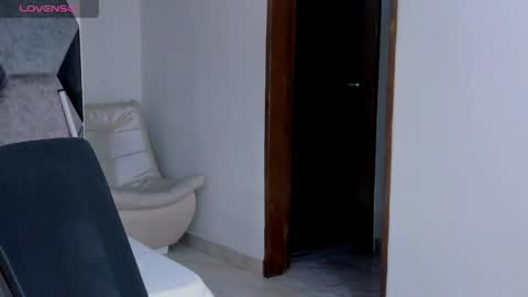 Snapshot of mikaelastonne chatting on 05-22-26, 08:47 Mikaela blondie bigass online show from 05-22-26, 08:47