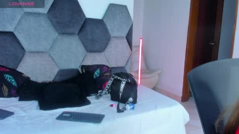 Snapshot of mikaelastonne chatting on 05-23-26, 07:29 Mikaela blondie bigass online show from 05-23-26, 07:29