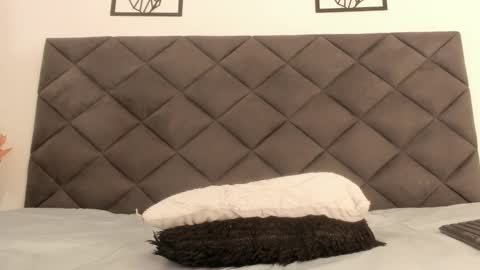 Snapshot of mikaelslow chatting on 03-12-25, 10:05 mikael online show from 03-12-25, 10:05