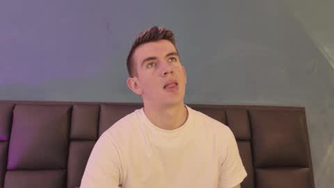 mikael online show from 03-01-26, 04:14