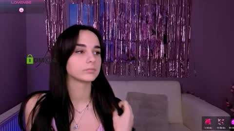 Mika online show from 02-26-26, 08:52