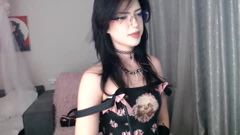 Snapshot of mikasawaifu chatting on 09-15-25, 12:32 MikasaWaifu online show from 09-15-25, 12:32